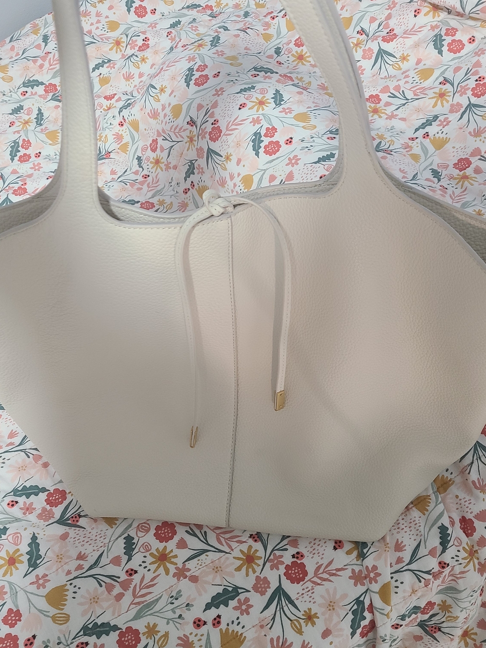 Vince Cream Pebbled Leather Tote - Picture 3 of 7